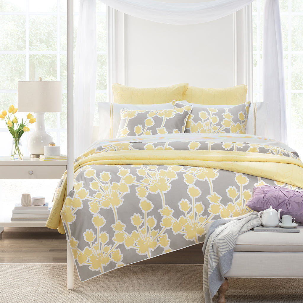 The Light Grey Herringbone Bordered Throw