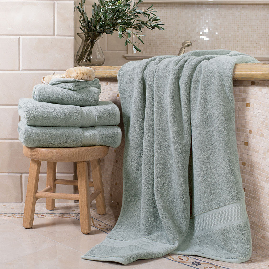 Bedroom inspiration and bedding decor | Classic Green Towel Resort Bundle (4 Wash + 4 Hand + 4 Bath Towels + 2 Bath Sheets)s | Crane and Canopy
