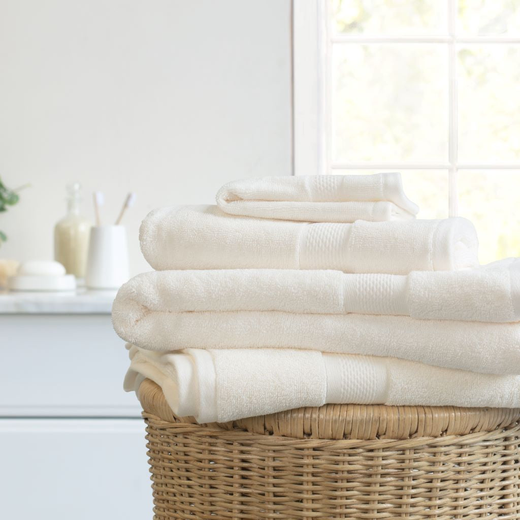 Bedroom inspiration and bedding decor | Classic Ivory Towel Essentials Bundle (2 Wash + 2 Hand + 2 Bath Towels) Duvet Cover | Crane and Canopy