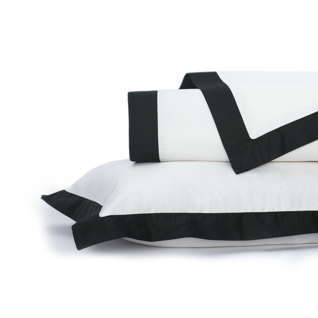 The Linden Black Border