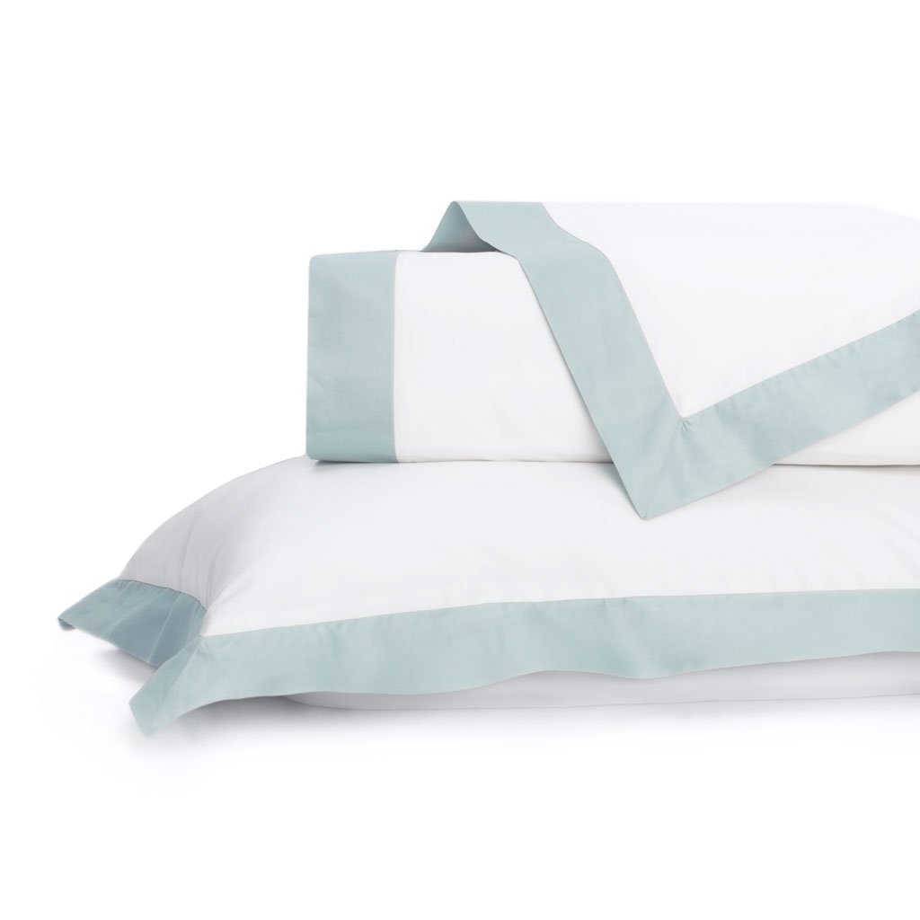 Porcelain Green Linden Border Duvet Cover