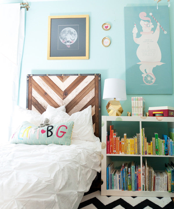Crane and Canopy Designer Bedding as seen in Lay Baby Lay Crane and Canopy Designer Bedding as seen in Lay Baby Lay