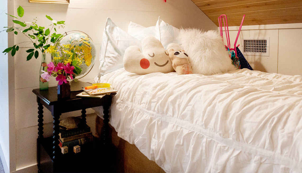 Crane and Canopy Designer Bedding as seen in Lay Baby Lay Crane and Canopy Designer Bedding as seen in Lay Baby Lay