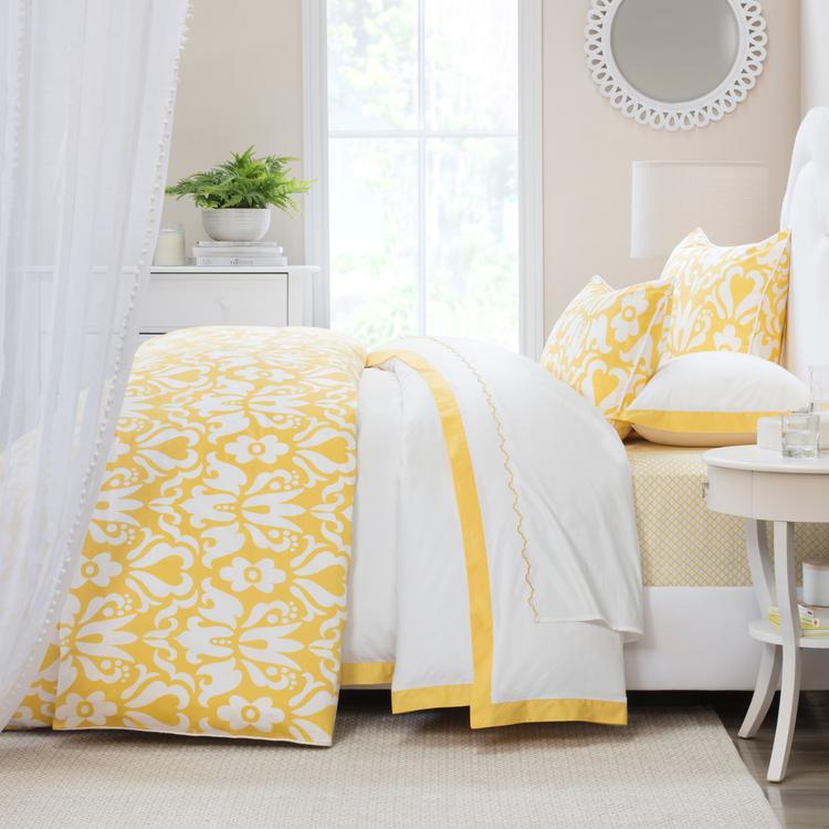 Yellow Damask Patterned Bedding