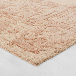 The Isla Medallion Tufted Wool Rug