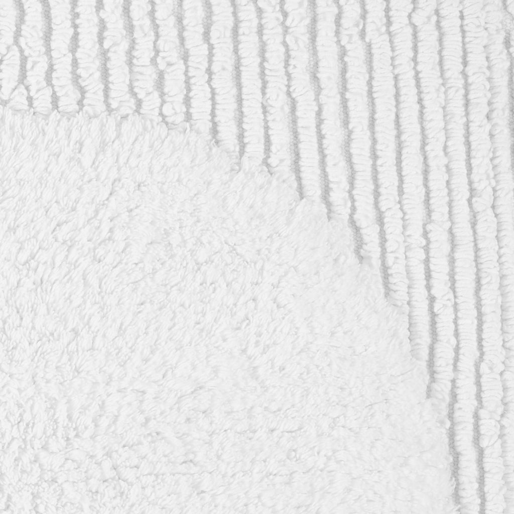 The White Ellipse Bath Mat