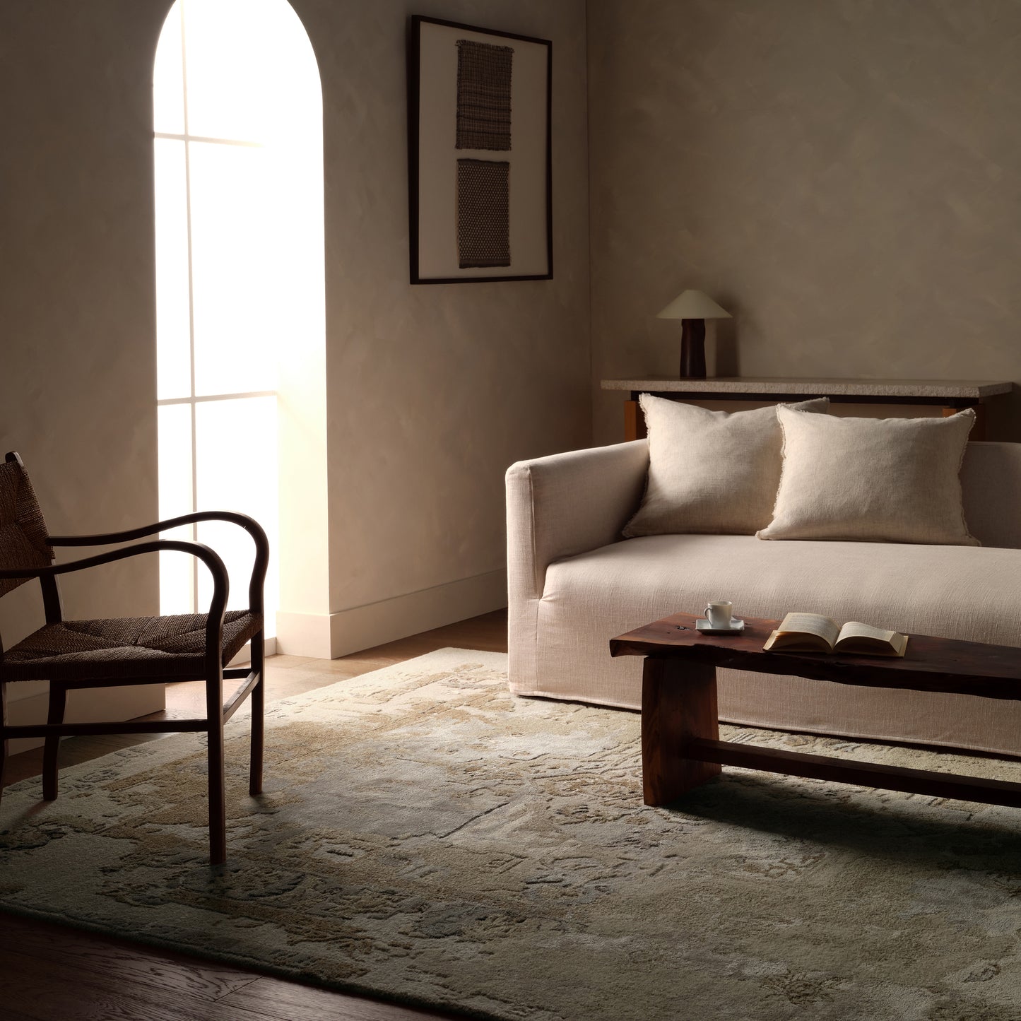 The Wren Medallion Tufted Wool Rug