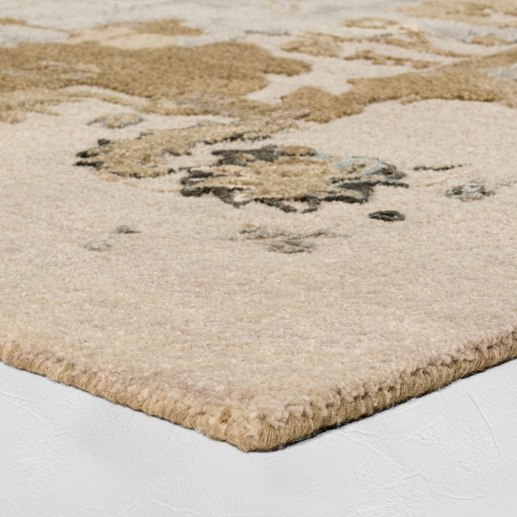 The Wren Medallion Tufted Wool Rug