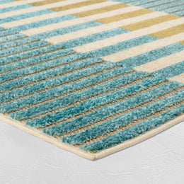 The Arlo Geometric Loomed Rug