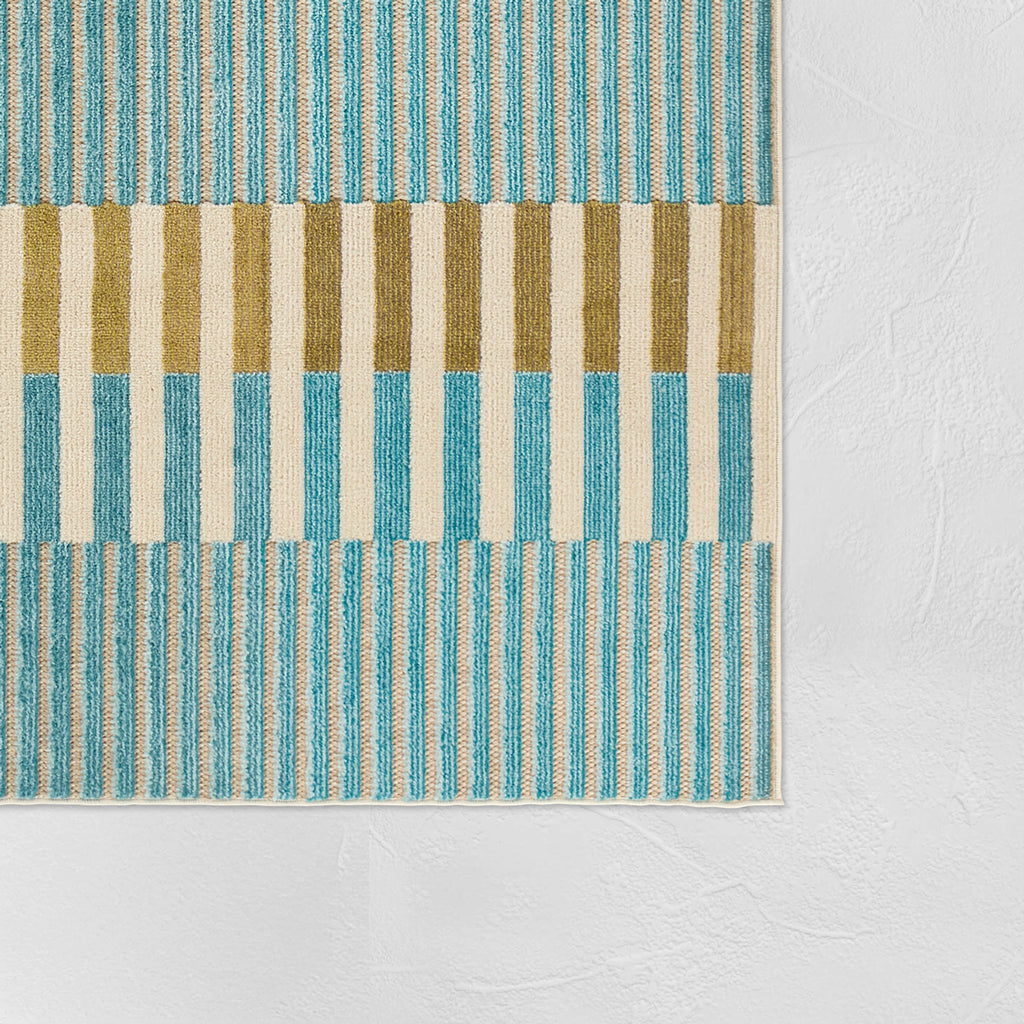 The Arlo Geometric Loomed Rug
