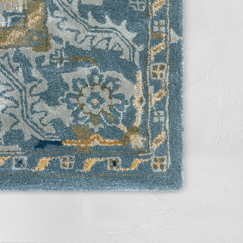 The Tuscany Medallion Tufted Wool Rug