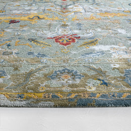 The Tuscany Medallion Tufted Wool Rug