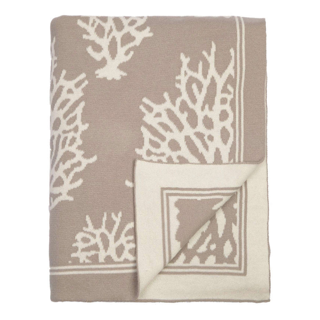 Bedroom inspiration and bedding decor | The Beige Reef Reversible Patterned Throw | Crane and Canopy