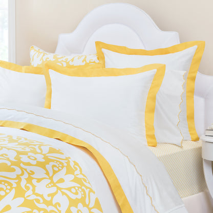 The Linden Yellow Border