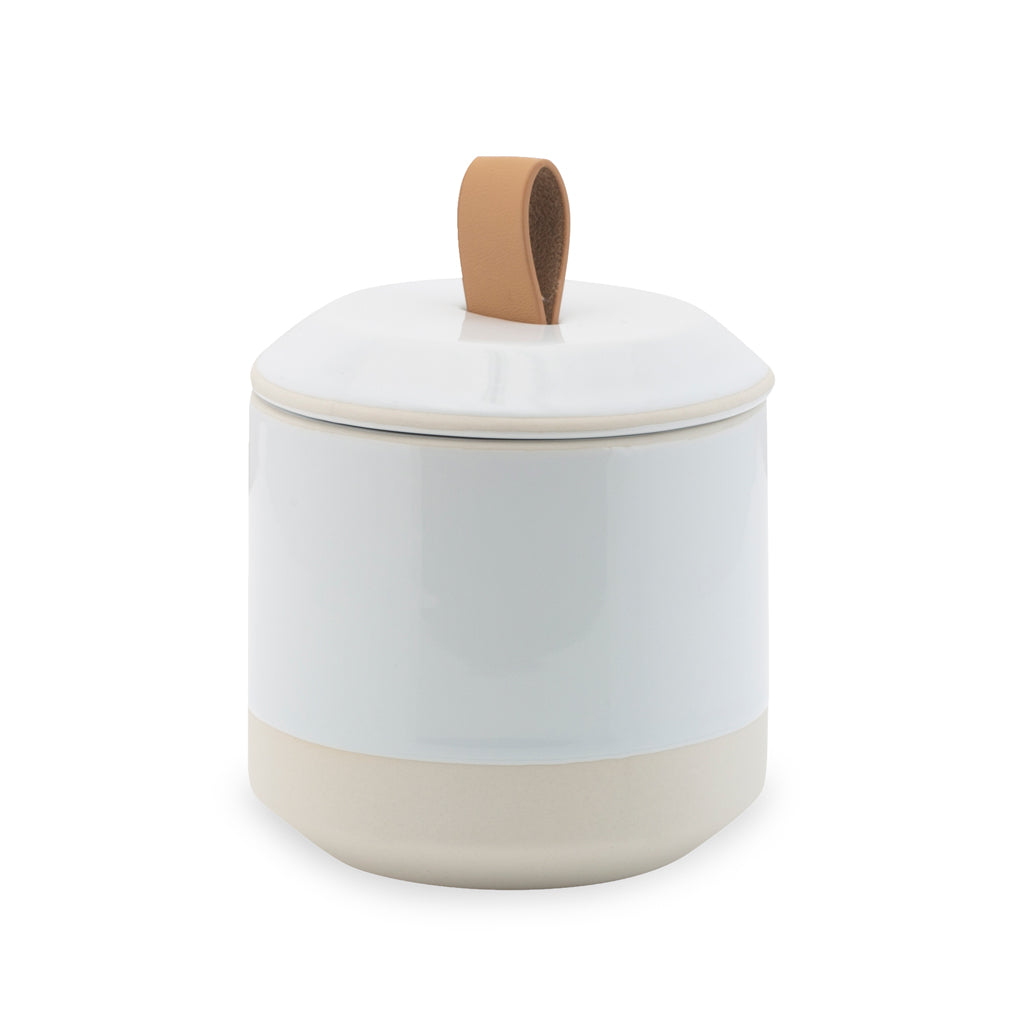 Bedroom inspiration and bedding decor | The Natural Ceramic Bath Accessories - Cotton Jar Duvet Cover | Crane and Canopy